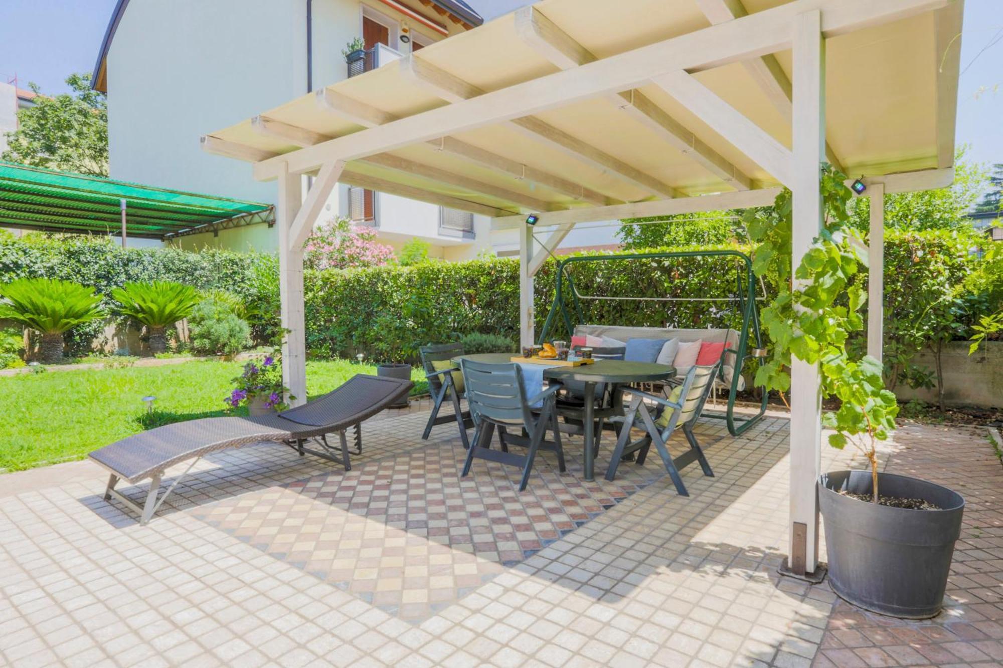 Elegant Apartment: Free Netflix, Wi-fi & Parking Verona